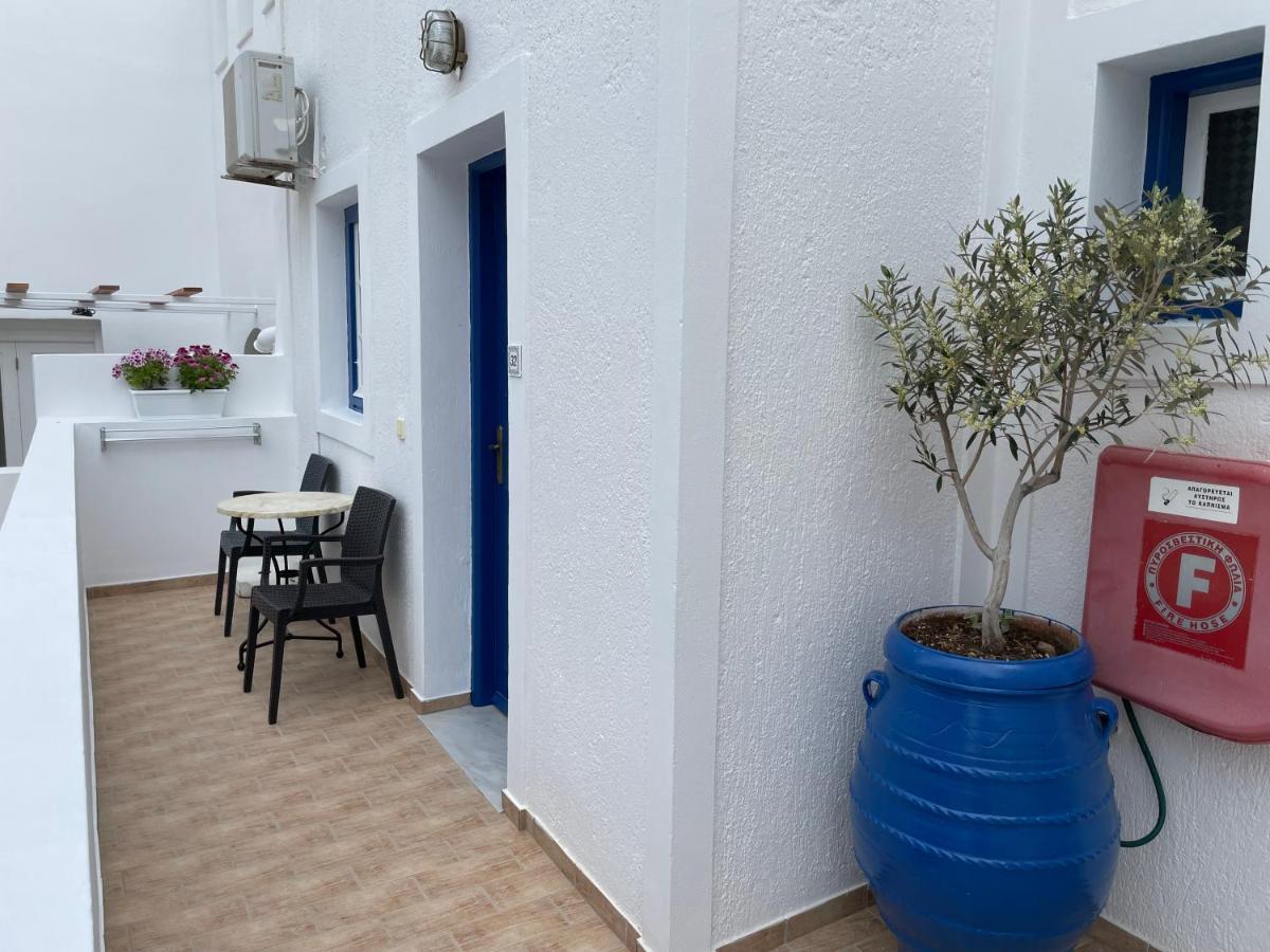 Leonidas Apartments Kamári Exterior foto
